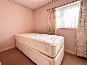Bedroom- click for photo gallery